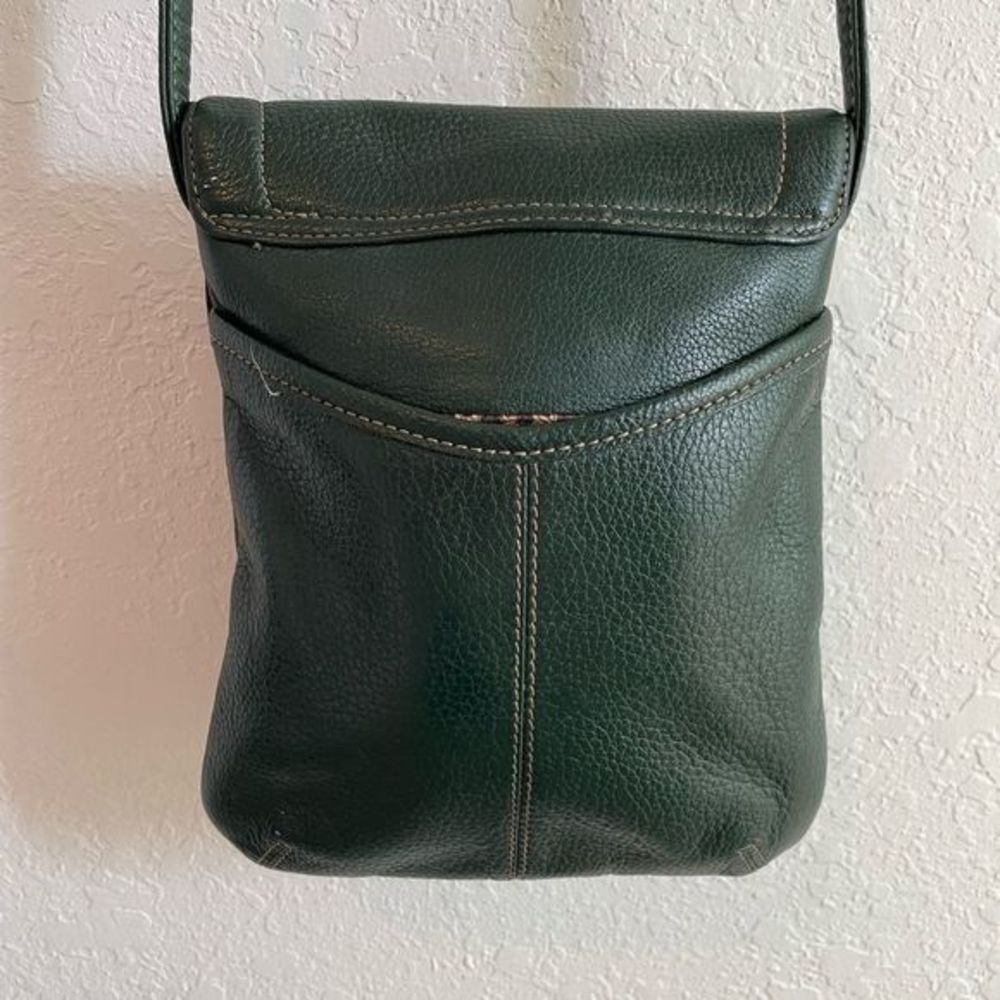 Hunter green Tignanello pebbled leather crossbody purse‎ made in Italy. - Picture 6 of 9